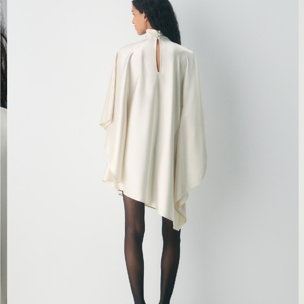 Elegant Cream Women's Dress - Picture 5 of 5